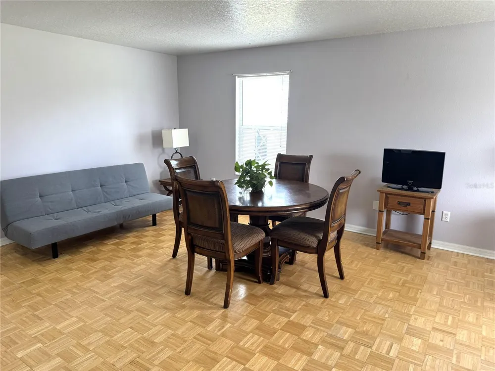 2121 DRESSAGE COVE Chuluota, FL 32766