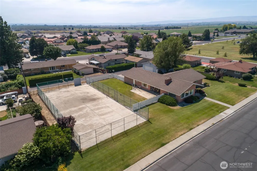 742 SW I STREET SW Quincy, WA 98848