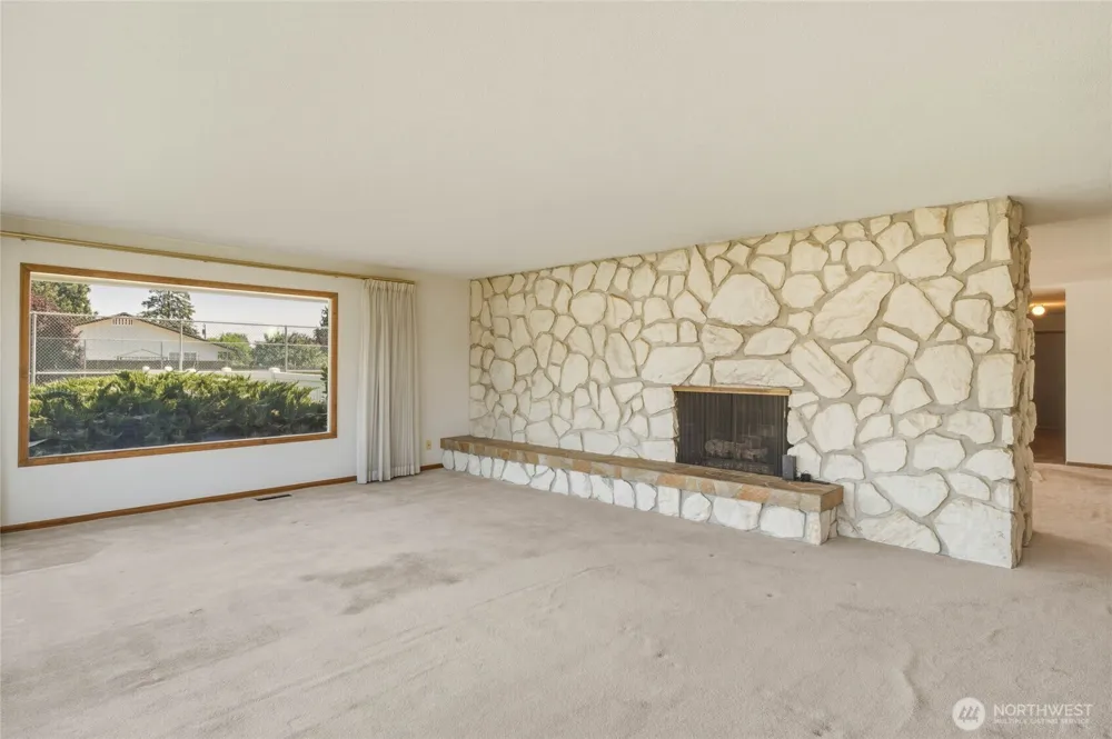 742 SW I STREET SW Quincy, WA 98848
