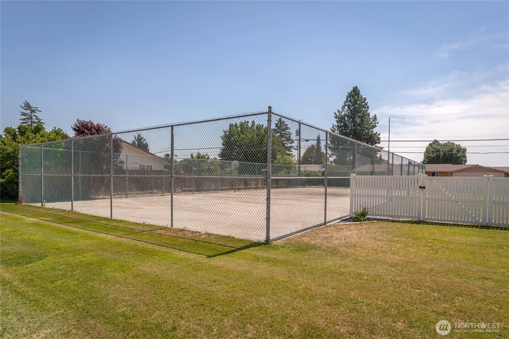 742 SW I STREET SW Quincy, WA 98848