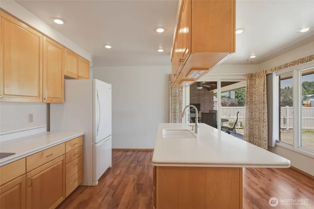 742 SW I STREET SW Quincy, WA 98848