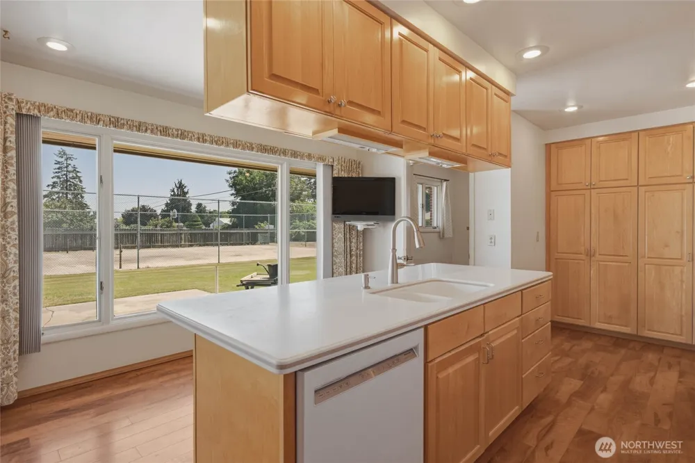 742 SW I STREET SW Quincy, WA 98848