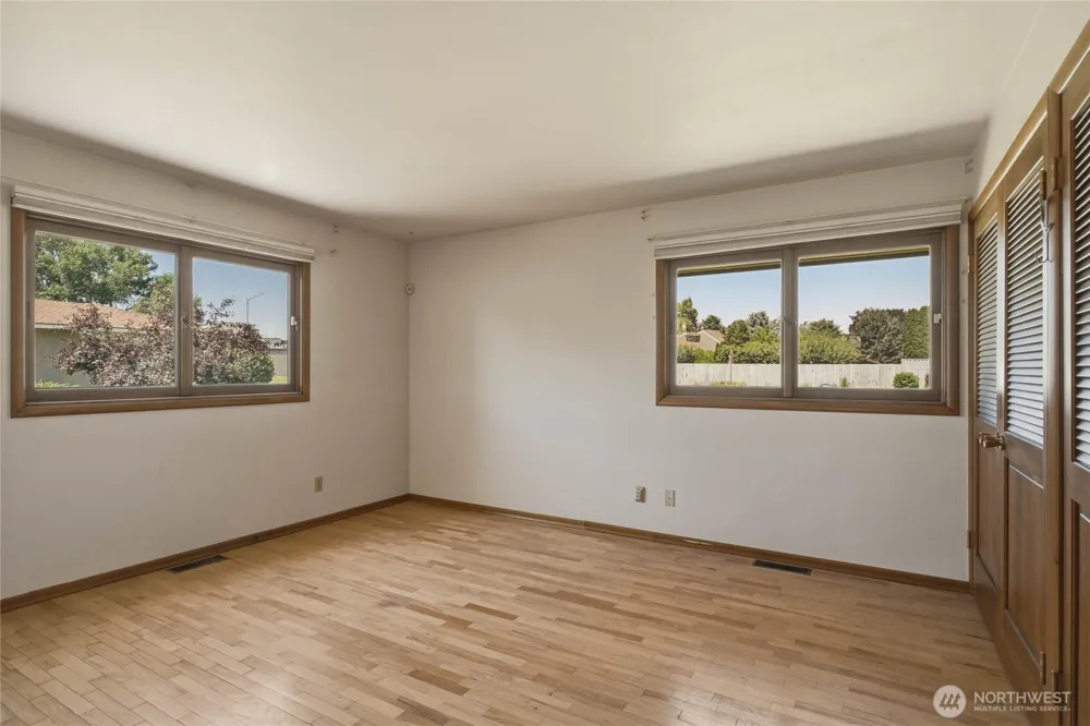 742 SW I STREET SW Quincy, WA 98848