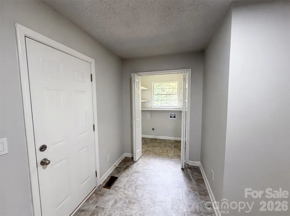 704 Morningside Drive Mount Holly, NC 28120