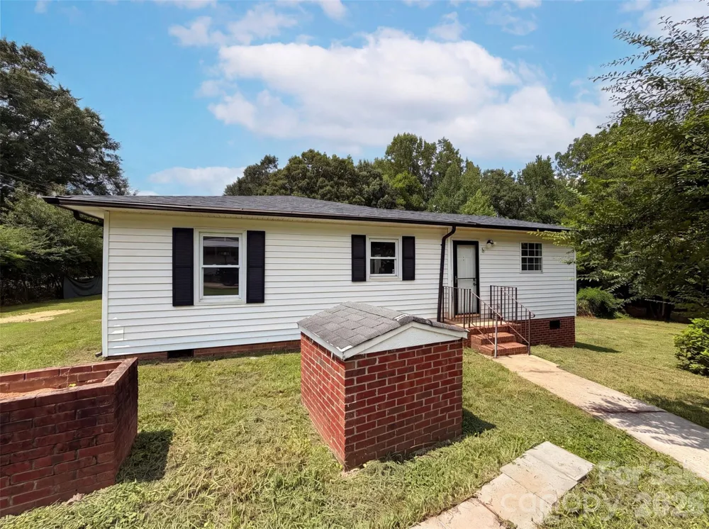 704 Morningside Drive Mount Holly, NC 28120