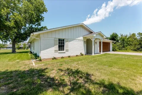 104 Pontiac Drive
