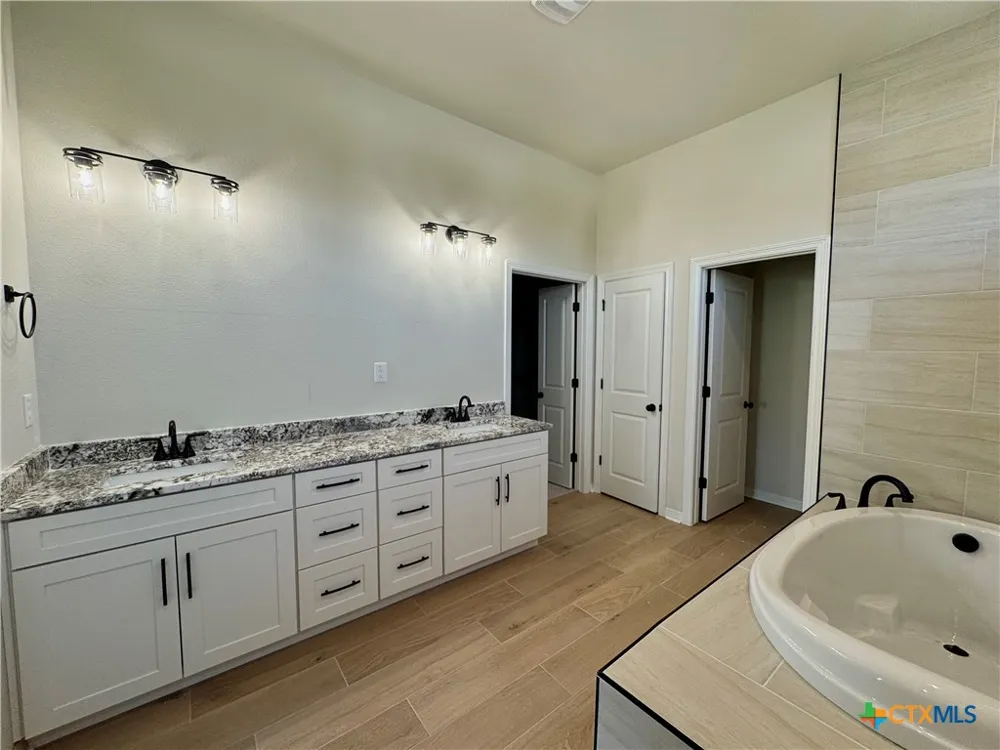 2004 Yarrow Road Temple, TX 76502