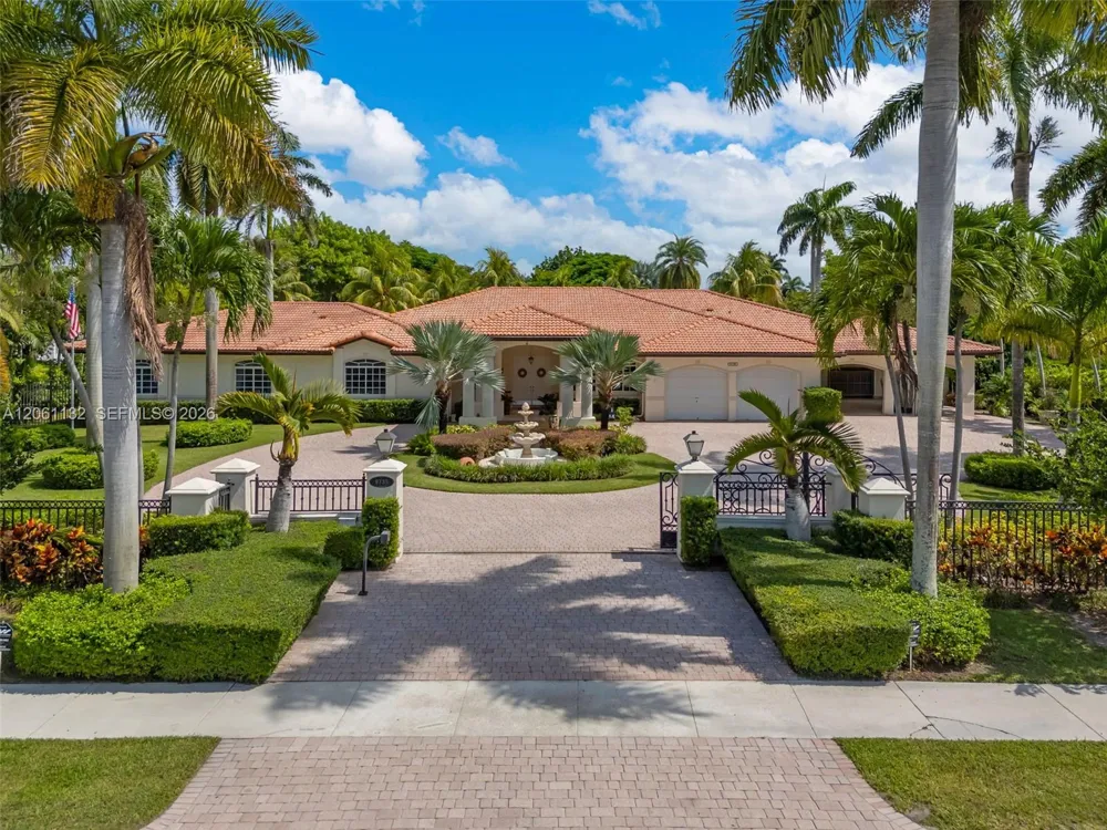 9735 SW 64th St Miami, FL 33173