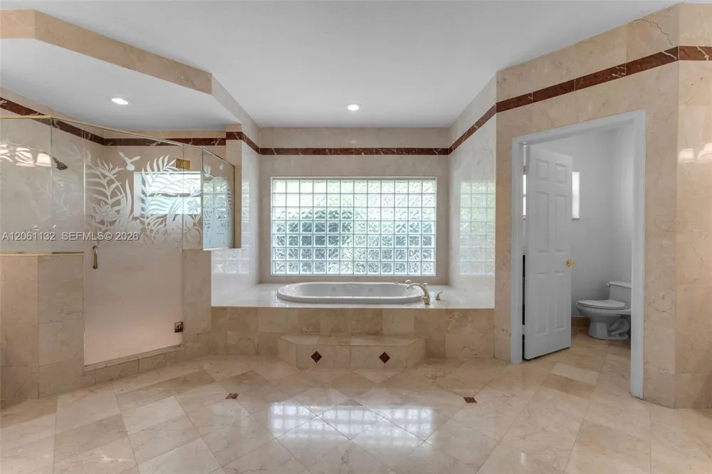 9735 SW 64th St Miami, FL 33173