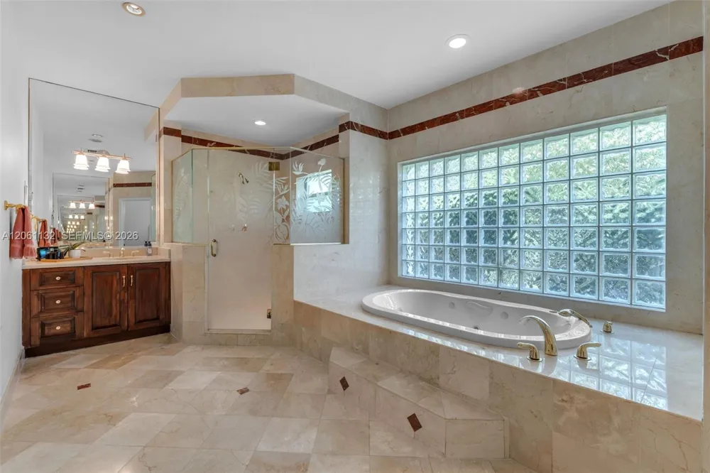 9735 SW 64th St Miami, FL 33173