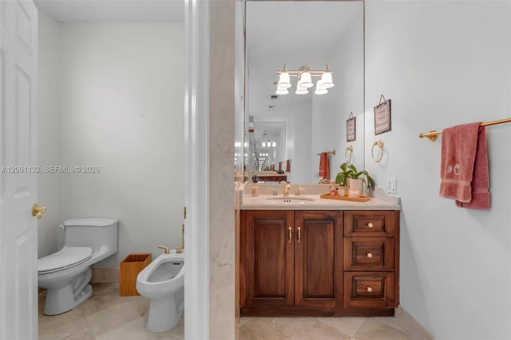 9735 SW 64th St Miami, FL 33173