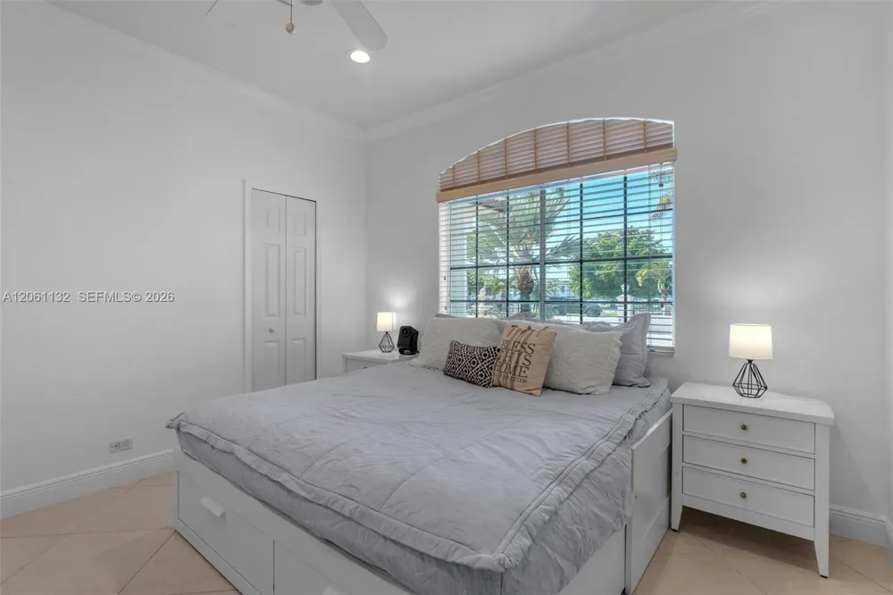 9735 SW 64th St Miami, FL 33173