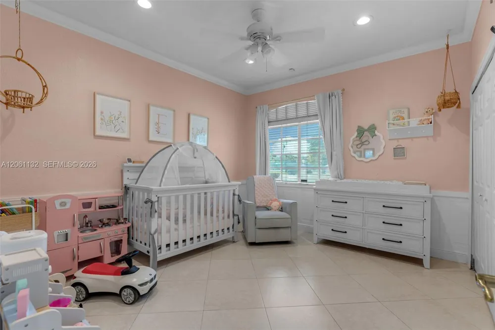9735 SW 64th St Miami, FL 33173