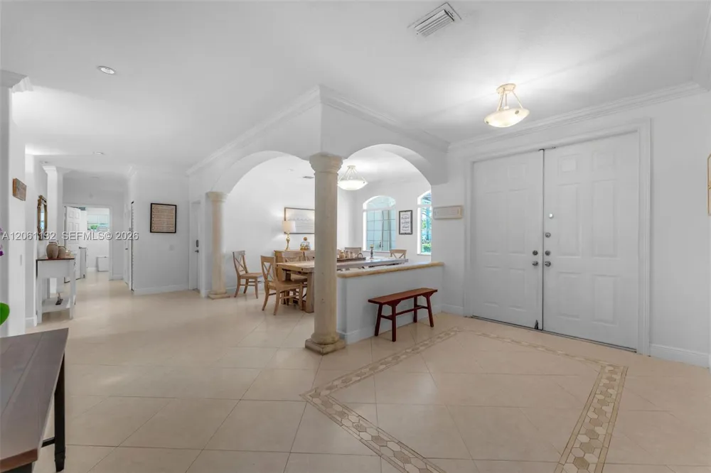 9735 SW 64th St Miami, FL 33173
