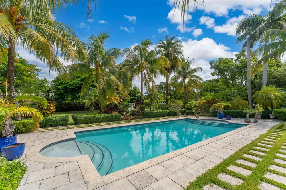 9735 SW 64th St Miami, FL 33173
