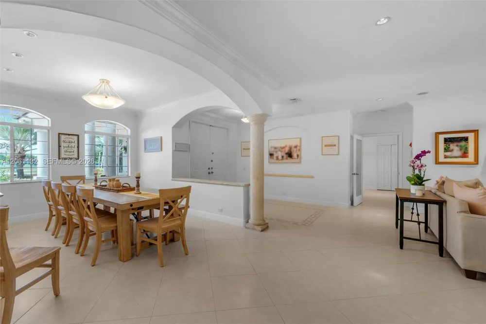 9735 SW 64th St Miami, FL 33173