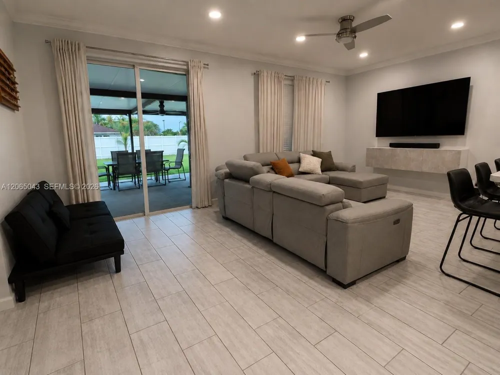 30662 SW 193rd Ct Homestead, FL 33030