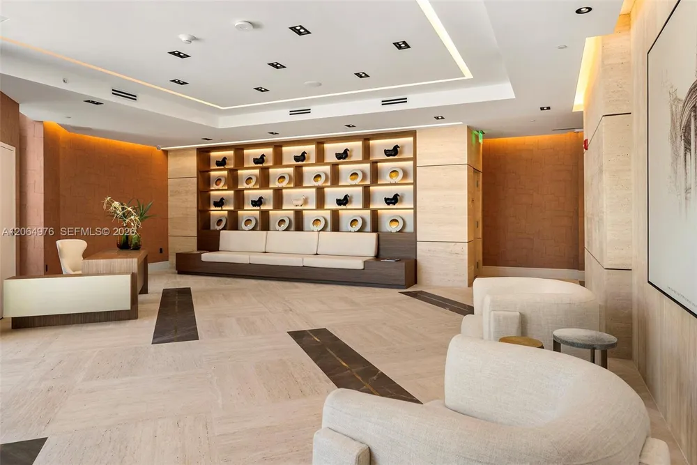 701 Valencia Ave #404 Coral Gables, FL 33134