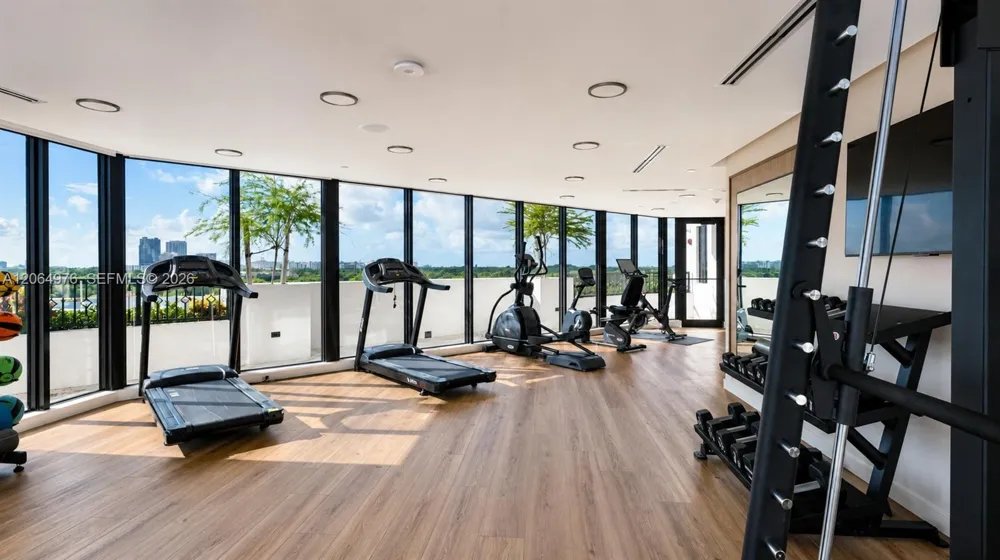 701 Valencia Ave #404 Coral Gables, FL 33134