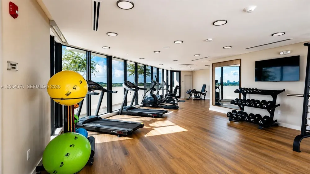 701 Valencia Ave #404 Coral Gables, FL 33134