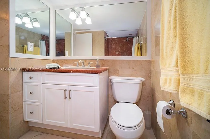 5161 Collins Ave #306 Miami Beach, FL 33140