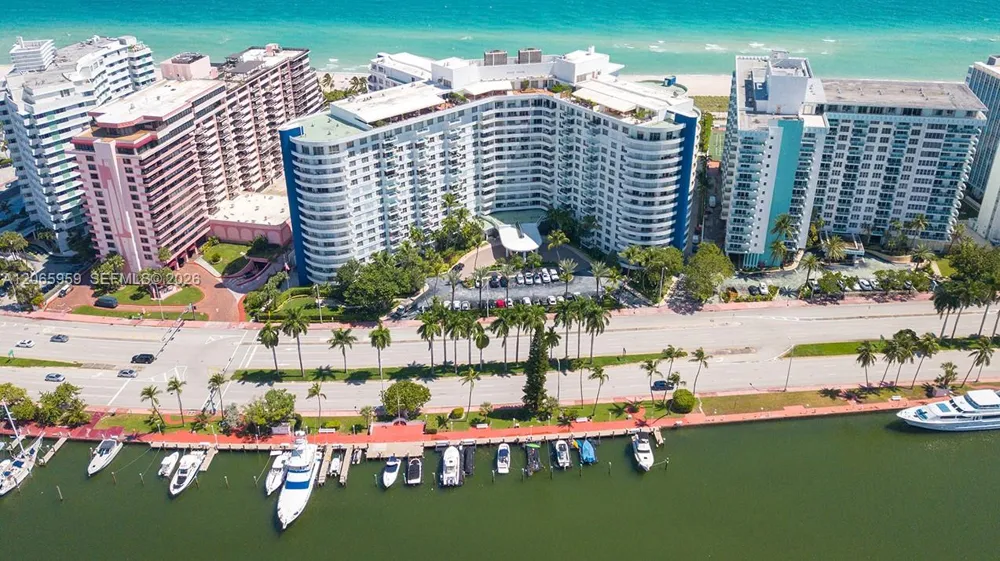 5161 Collins Ave #306 Miami Beach, FL 33140