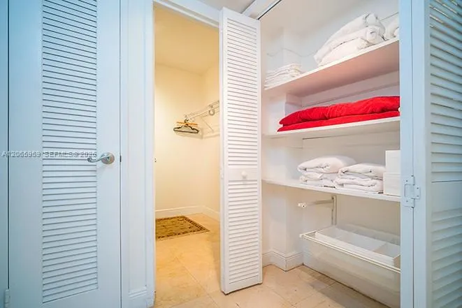 5161 Collins Ave #306 Miami Beach, FL 33140