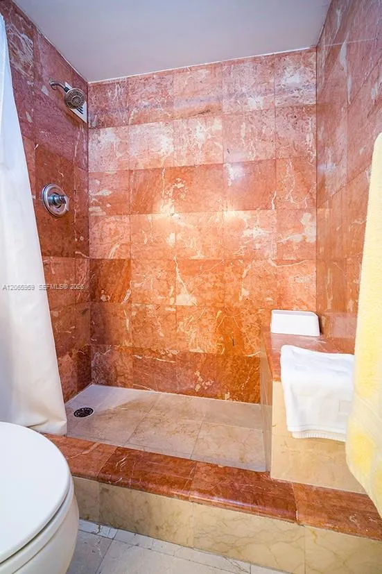 5161 Collins Ave #306 Miami Beach, FL 33140