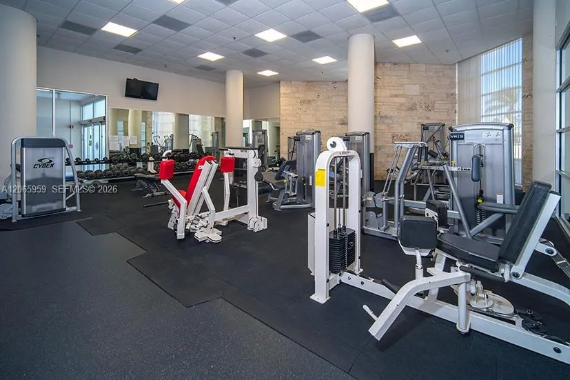 5161 Collins Ave #306 Miami Beach, FL 33140