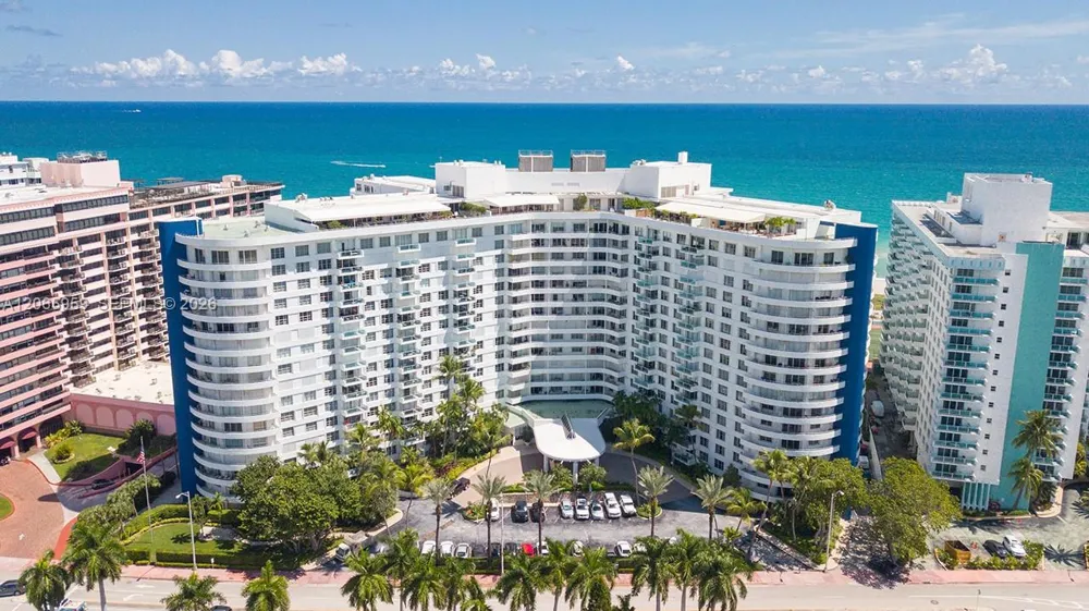 5161 Collins Ave #306 Miami Beach, FL 33140