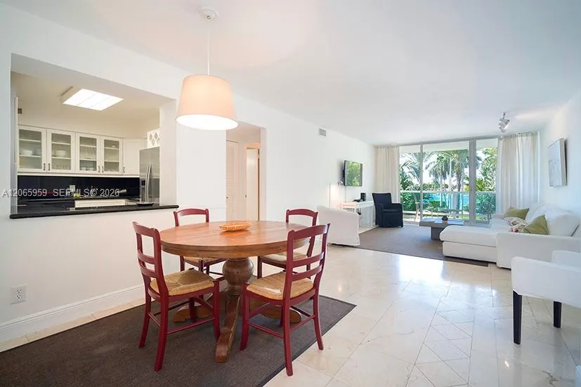 5161 Collins Ave #306 Miami Beach, FL 33140
