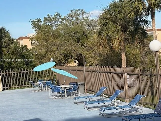 8893 Fontainebleau Blvd #304 Miami, FL 33172