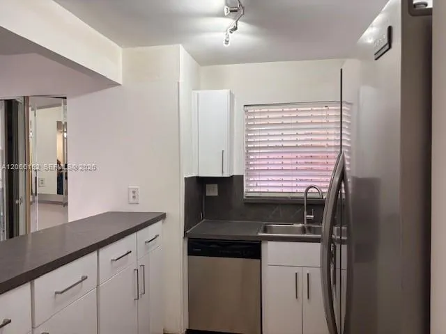 8893 Fontainebleau Blvd #304 Miami, FL 33172