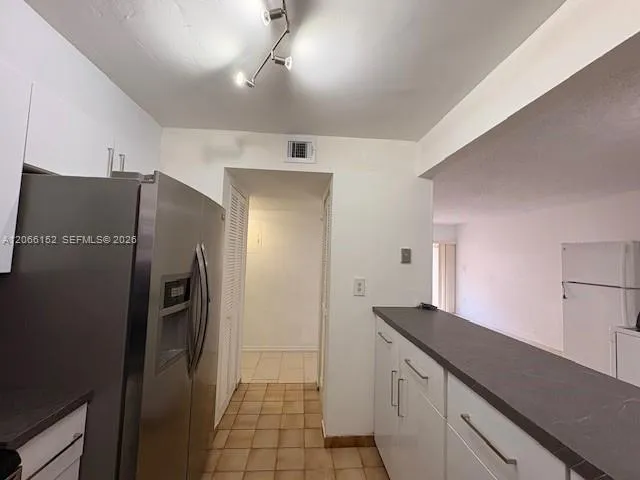 8893 Fontainebleau Blvd #304 Miami, FL 33172