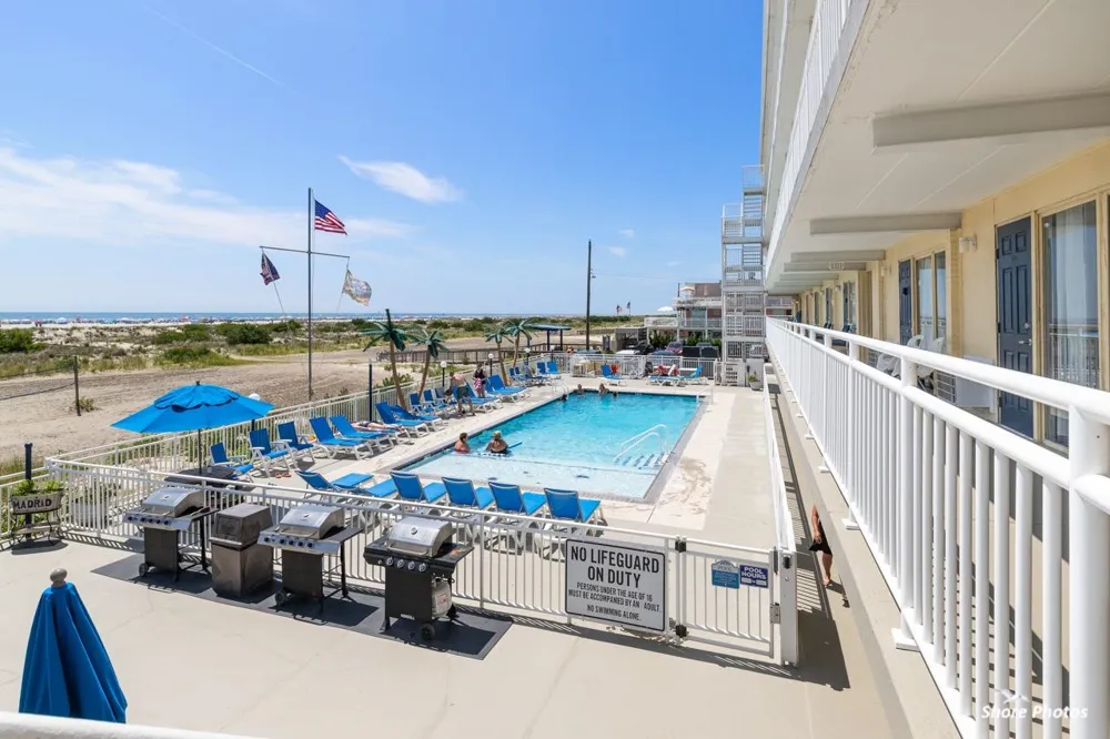 427 E Miami Avenue Wildwood Crest, NJ 08260
