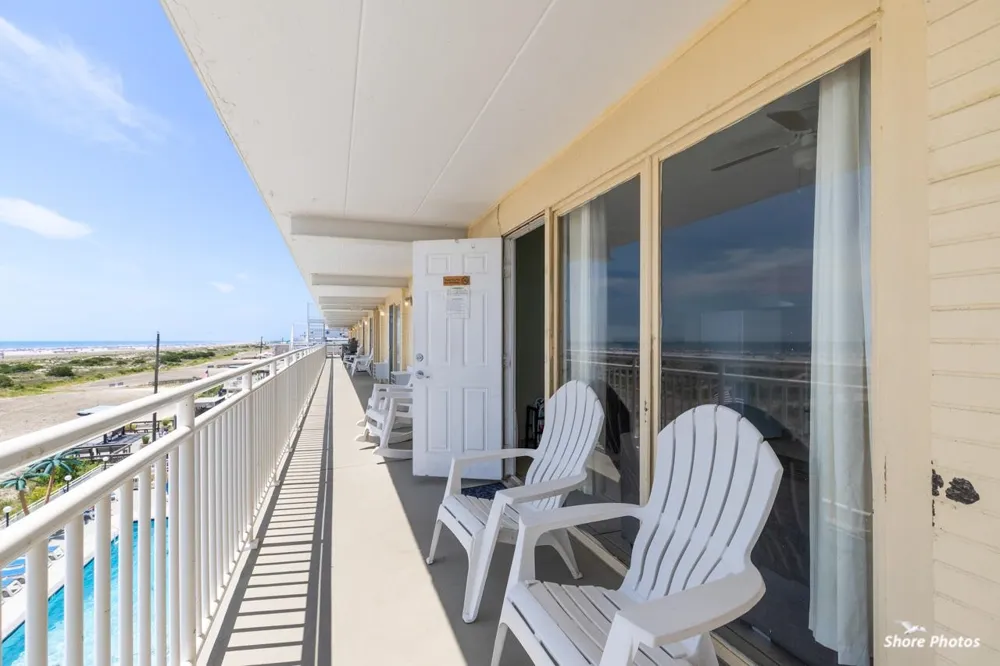 427 E Miami Avenue Wildwood Crest, NJ 08260