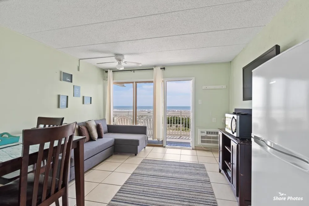 427 E Miami Avenue Wildwood Crest, NJ 08260