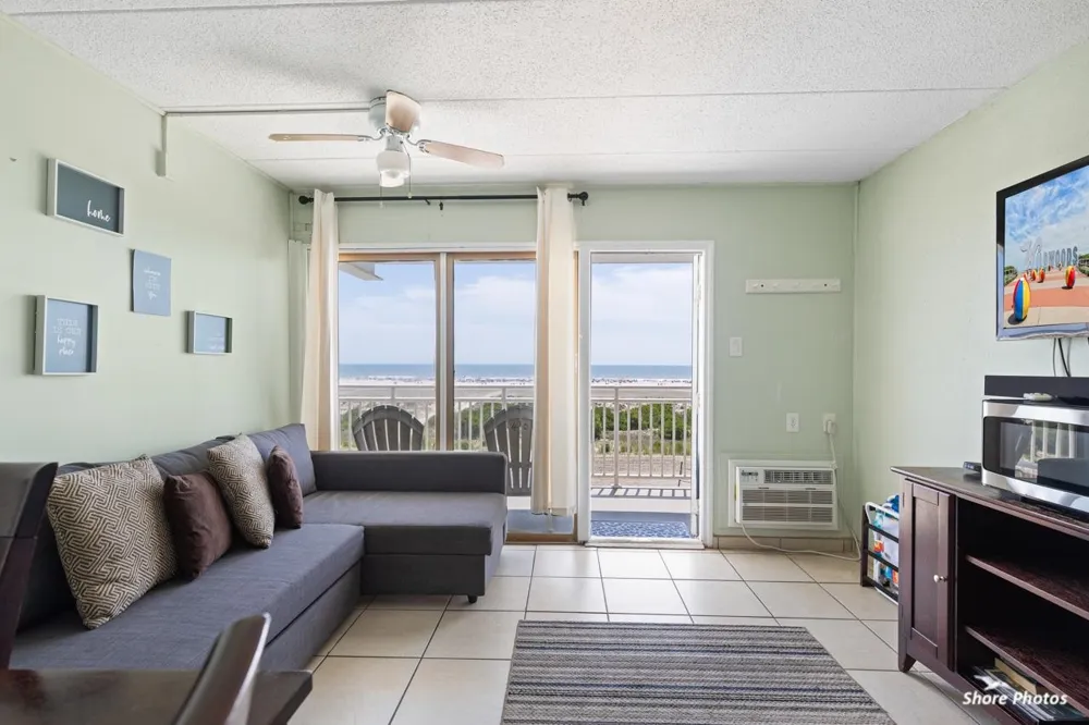 427 E Miami Avenue Wildwood Crest, NJ 08260