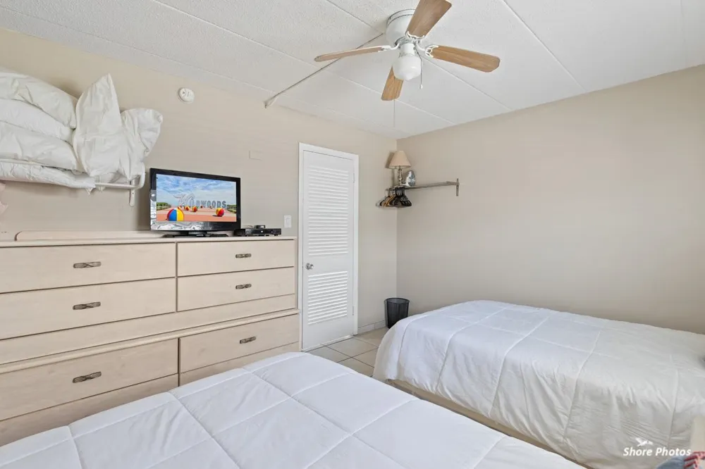 427 E Miami Avenue Wildwood Crest, NJ 08260