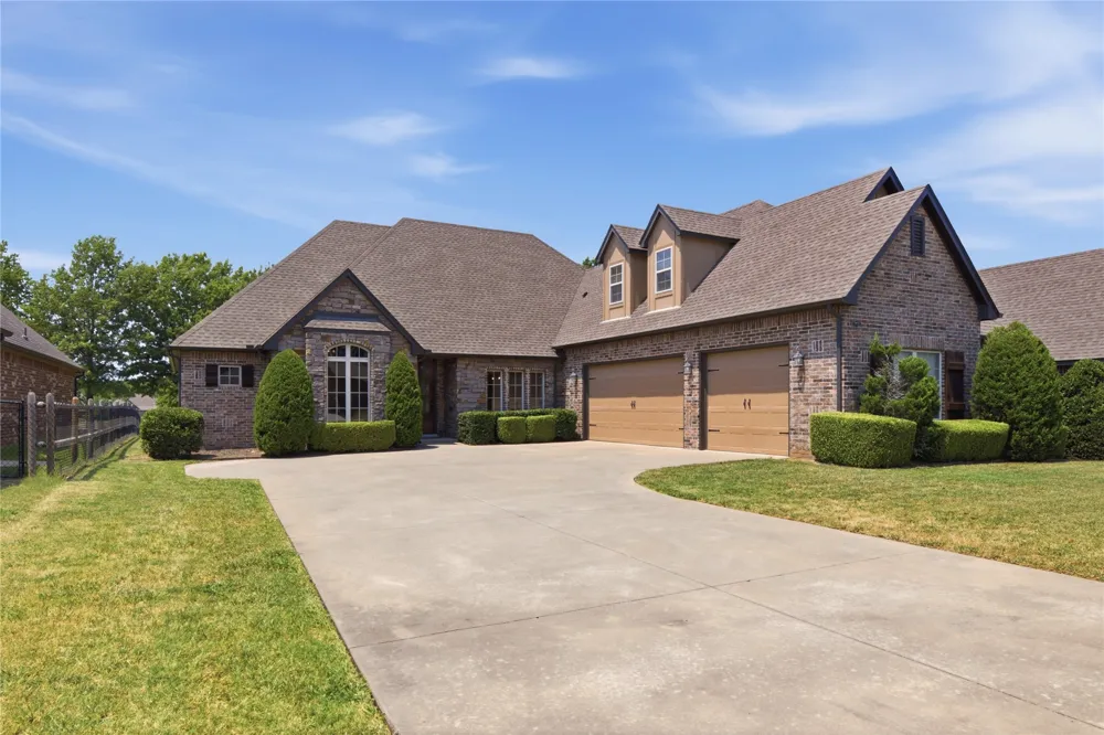 7626 144th Avenue E Owasso, OK 74055