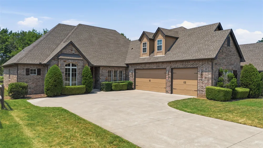 7626 144th Avenue E Owasso, OK 74055