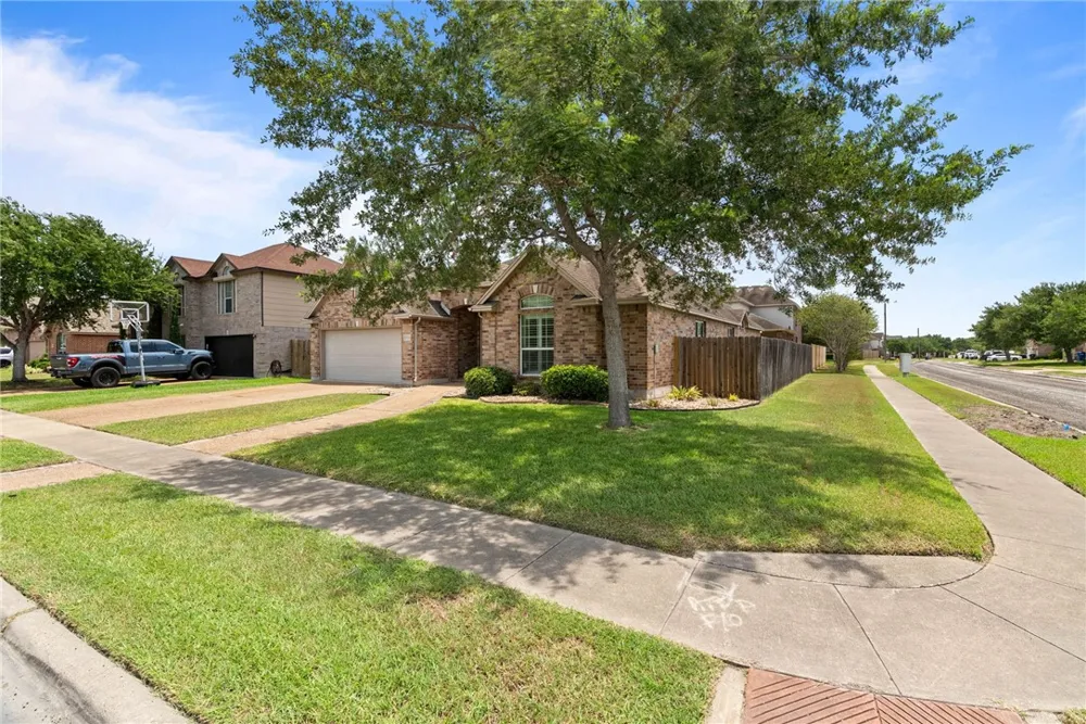 7534 Cannes Drive Corpus Christi, TX 78414