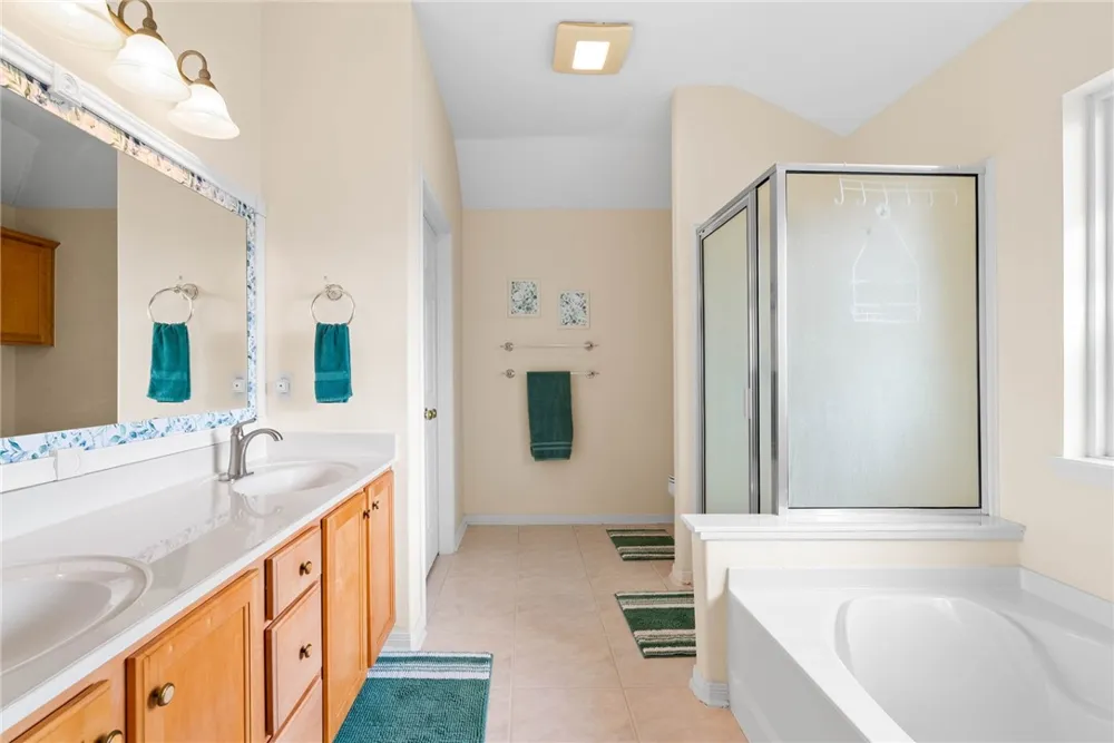 122 Georgian Oaks Rockport, TX 78382