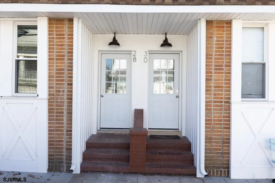 28 N Oakland Ave Ventnor, NJ 08406