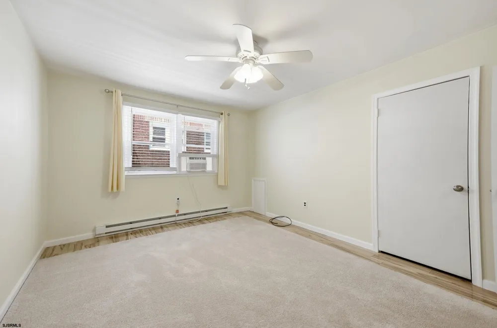 14 N Sacramento Ave Ventnor, NJ 08406