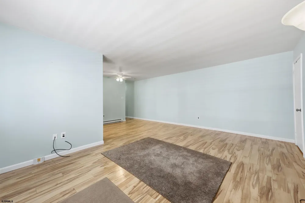 14 N Sacramento Ave Ventnor, NJ 08406