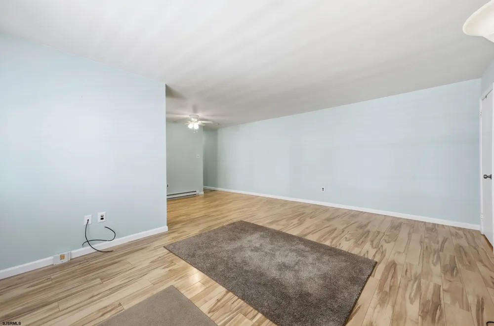 14 N Sacramento Ave Ventnor, NJ 08406