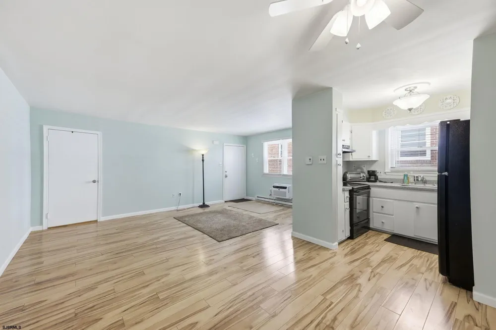 14 N Sacramento Ave Ventnor, NJ 08406