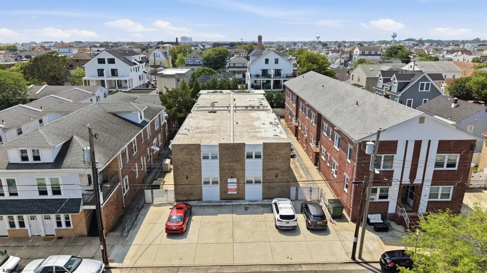 14 N Sacramento Ave Ventnor, NJ 08406