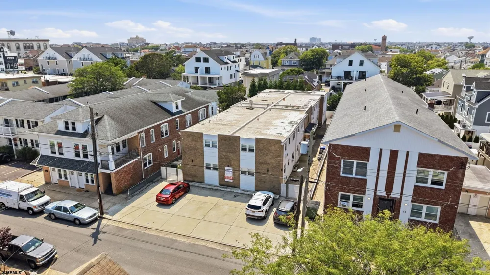 14 N Sacramento Ave Ventnor, NJ 08406